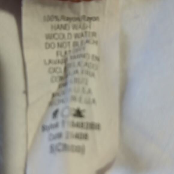 Yellow Chair tunic rust/red colored with diamond details in white s/m sh slv - Picture 9 of 9